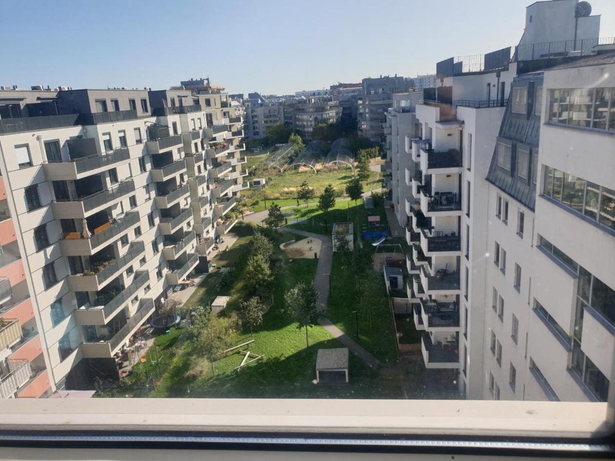 Cozy Bright Penthouse Close To U1 And U6 Metros Wien